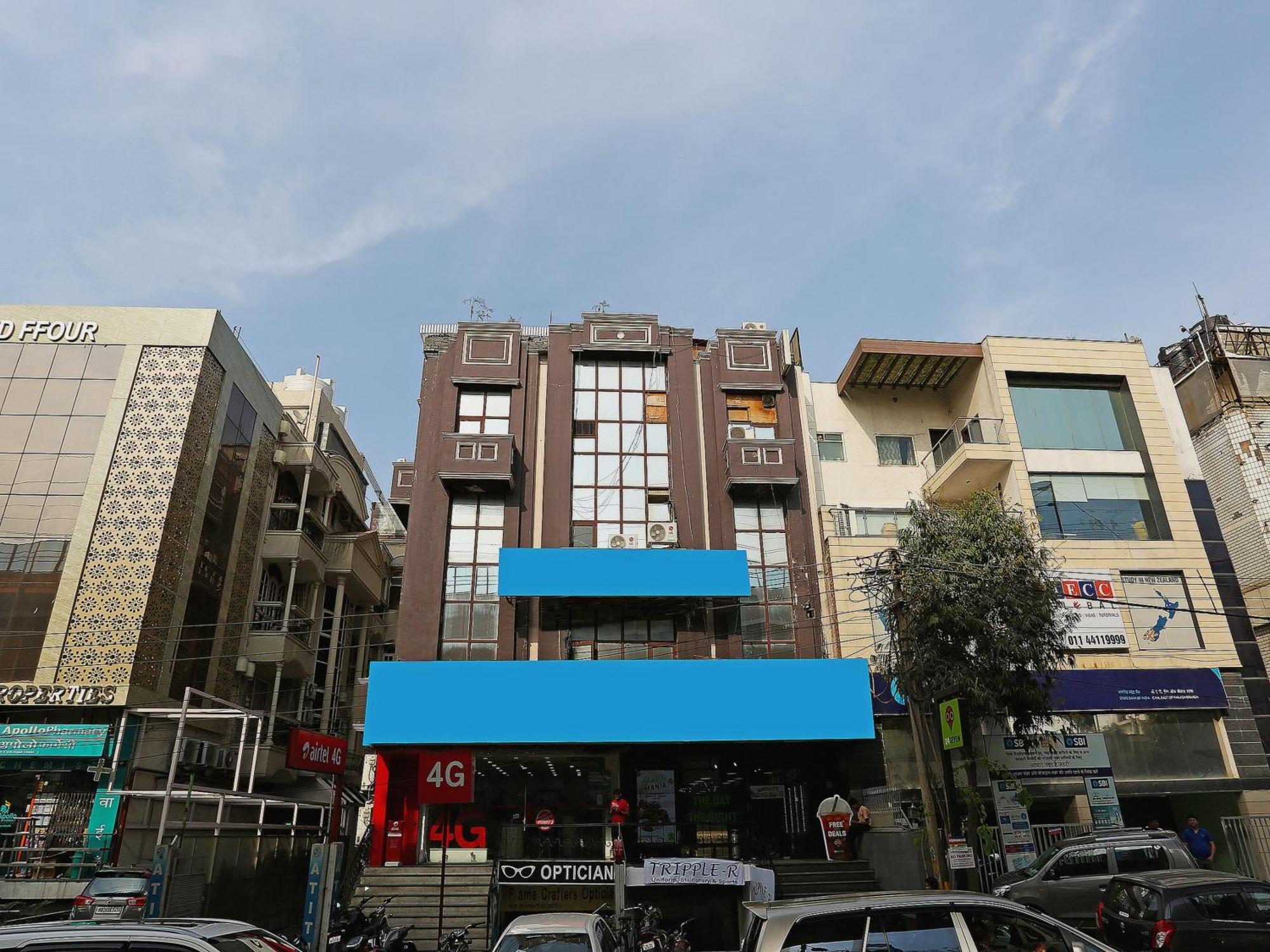 Oyo Flagship Hotel F Five New Delhi Ngoại thất bức ảnh