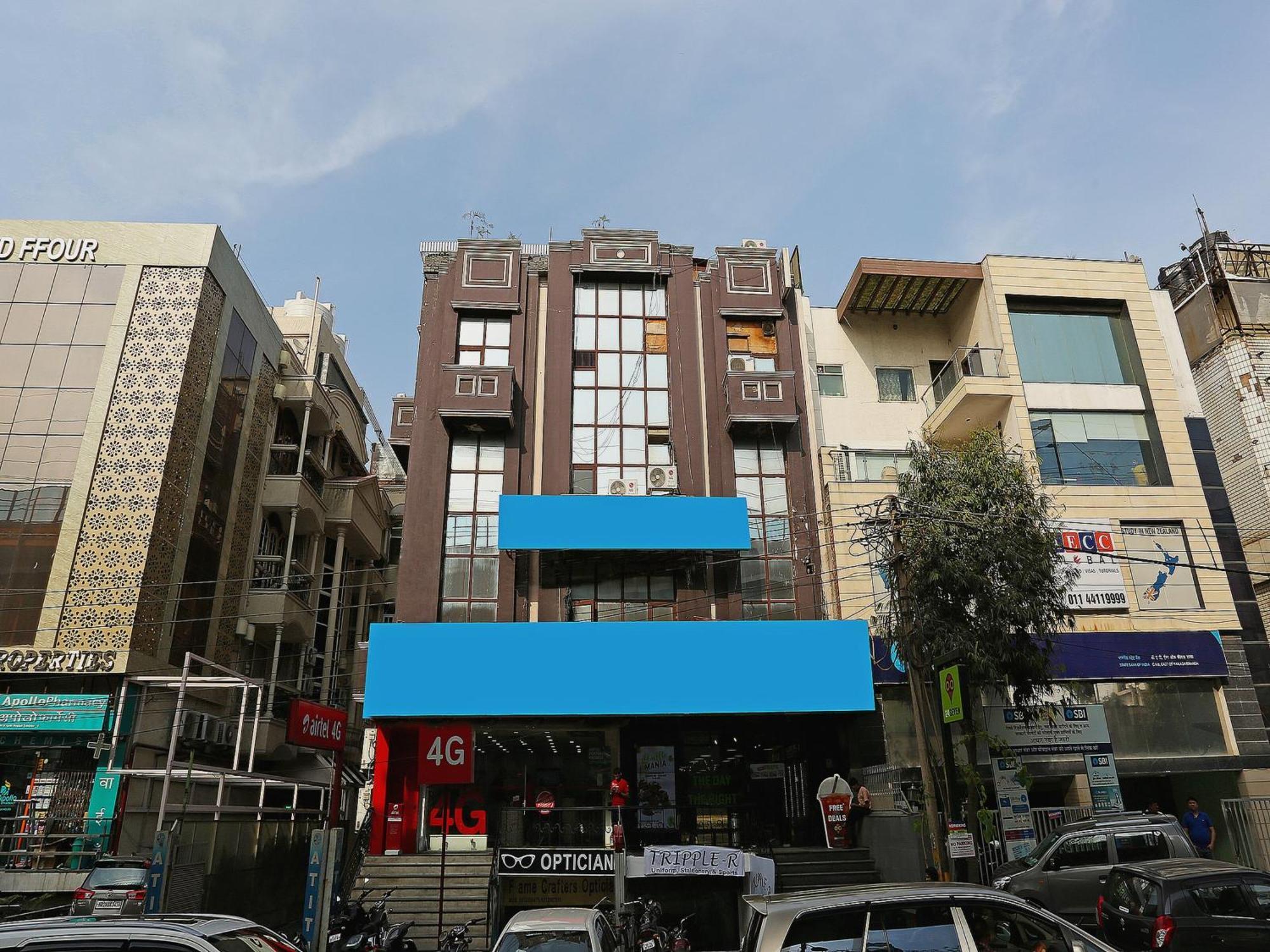 Oyo Flagship Hotel F Five New Delhi Ngoại thất bức ảnh